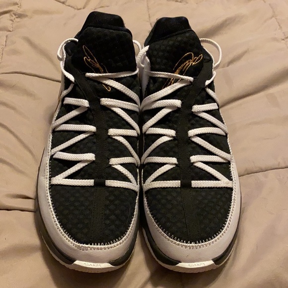 Nike Lebron 17s - like new! Size 14. - Picture 2 of 5